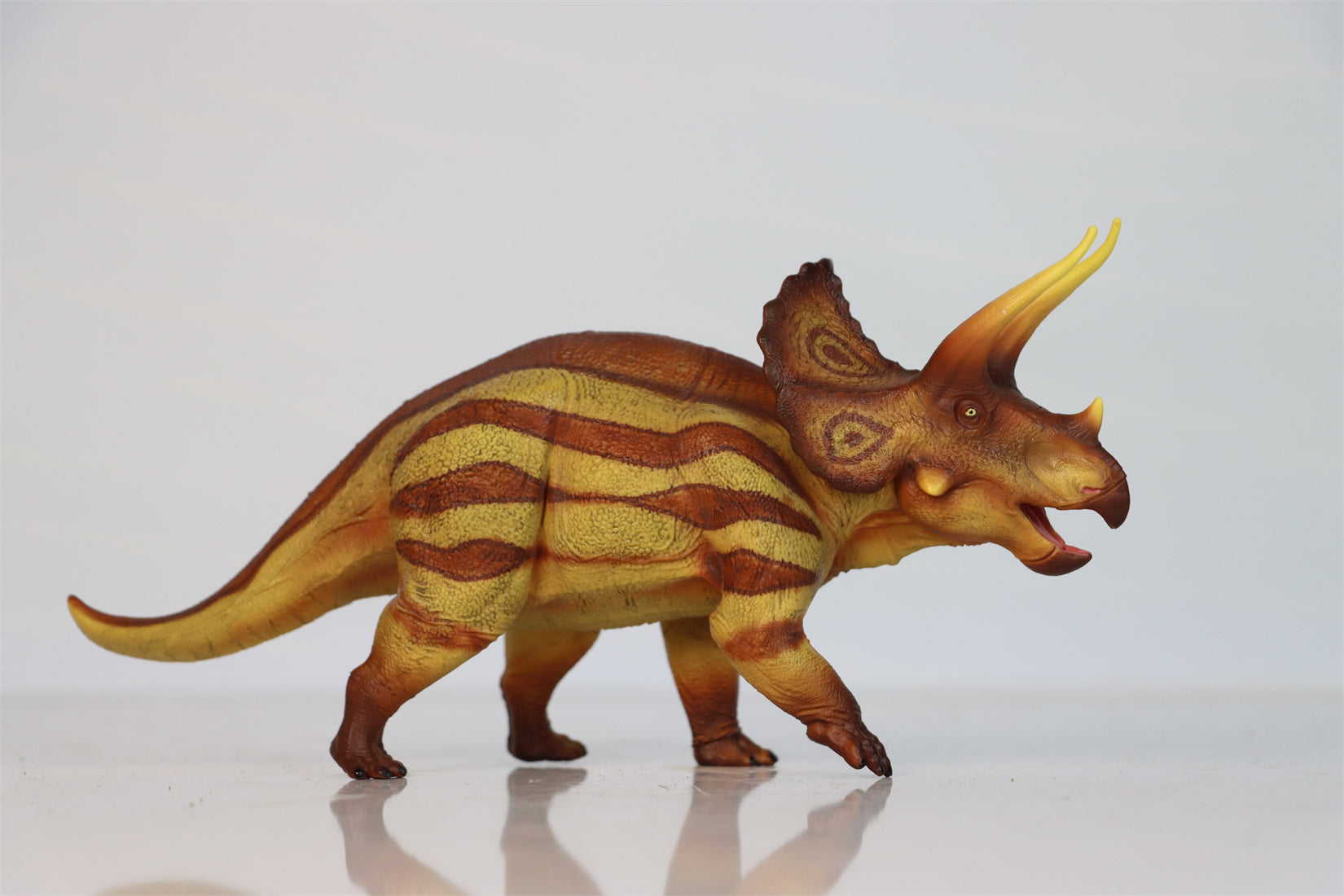 RECUR 1:35 Scale Triceratops Marsh Model