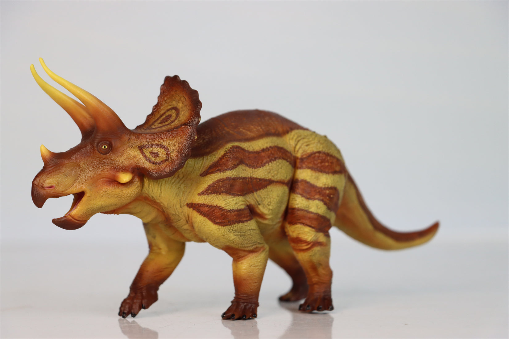 RECUR 1:35 Scale Triceratops Marsh Model