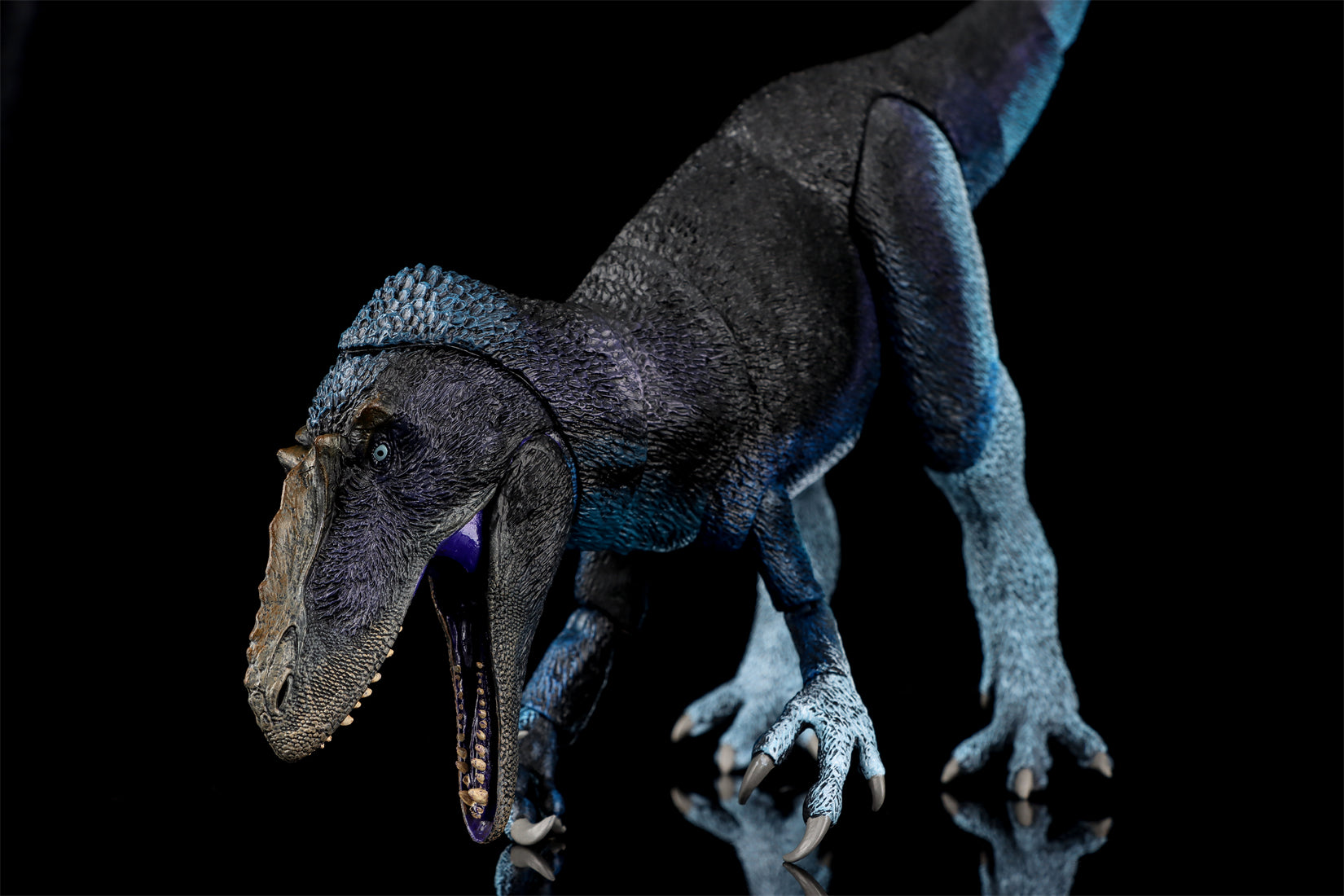 Beasts of the Mesozoic Yutyrannus huali- 1/18th scale action figure