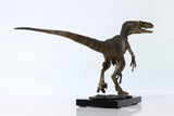 DINO DREAM Velociraptor Statue