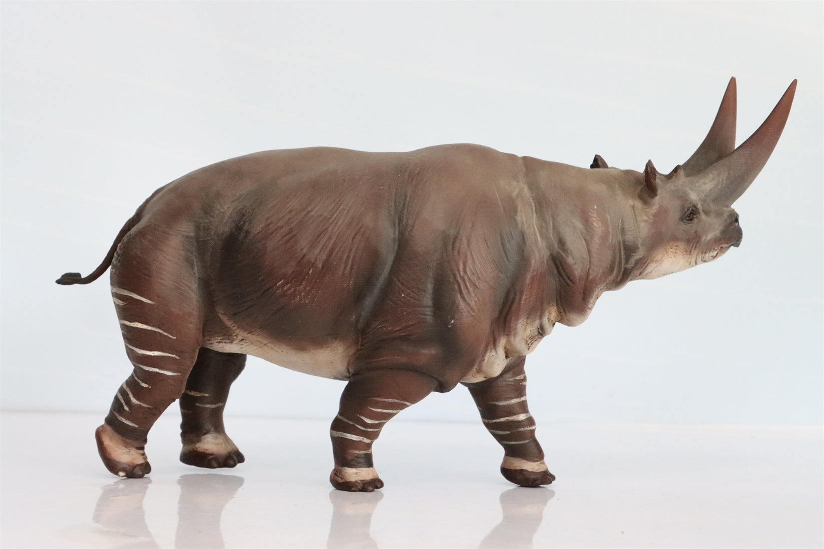 DINONE STUDIO 1/20 Arsinoitherium Statue Palaeoloxodon Model