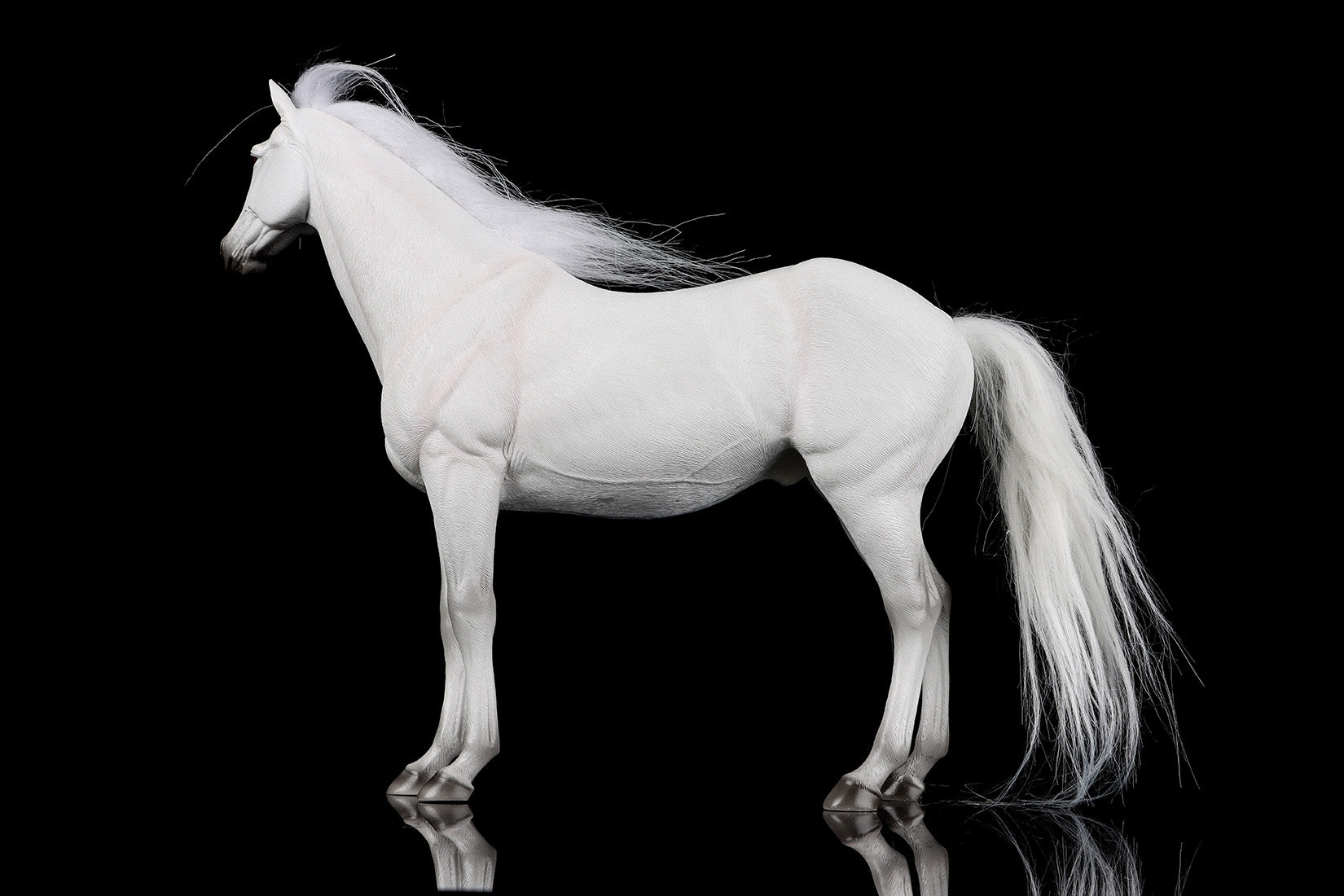 JXK German Hannover Horse Figure
