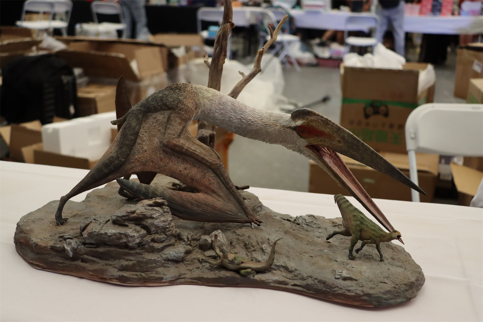MuSee Studio 1/15 Scale Hatzegopteryx Hunting Microhadrosaurus Scene Statue