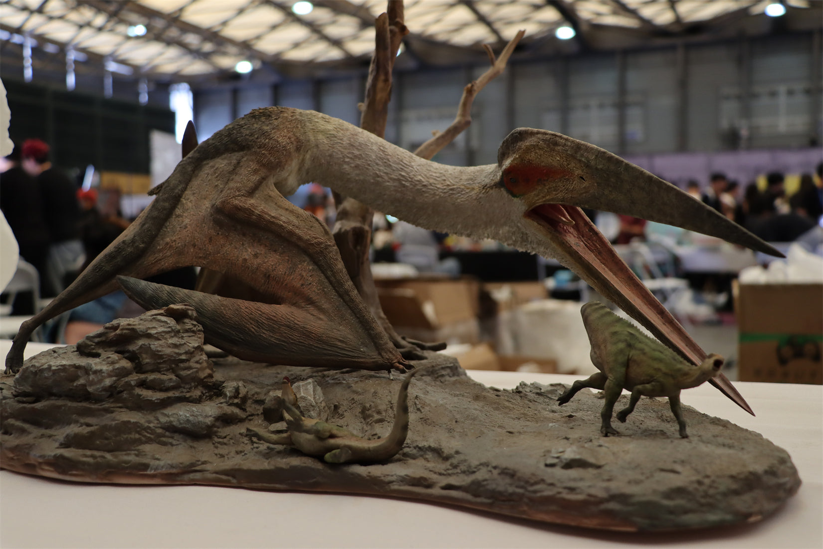 MuSee Studio 1/15 Scale Hatzegopteryx Hunting Microhadrosaurus Scene Statue