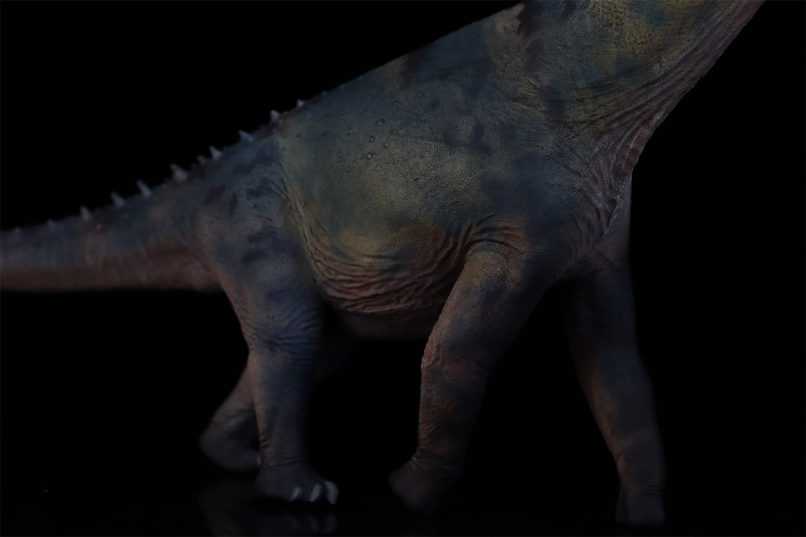HAOLONGGOOD 1:35 Scale Alamosaurus Model