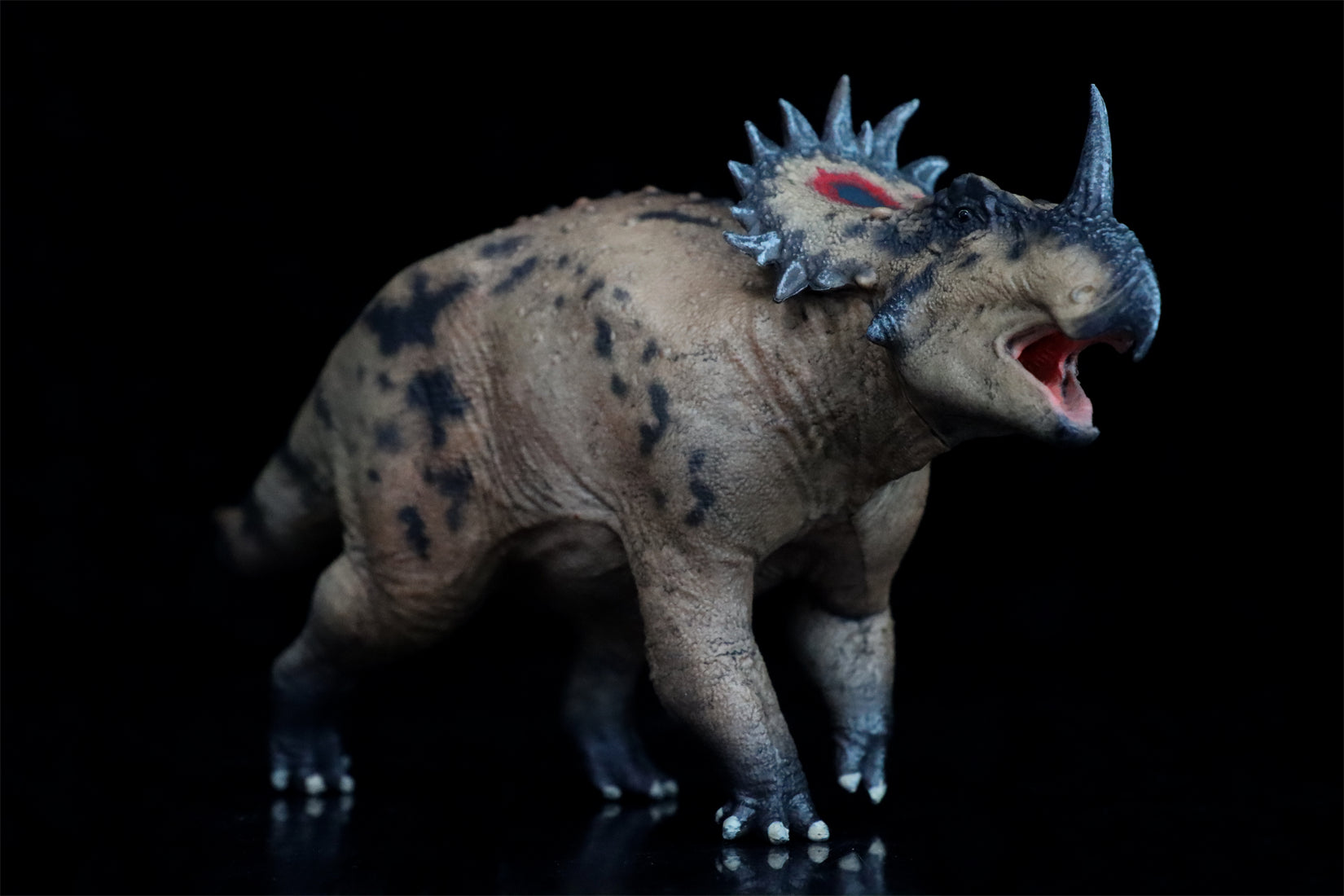 HAOLONGGOOD 1:35 Scale Sinoceratops Model