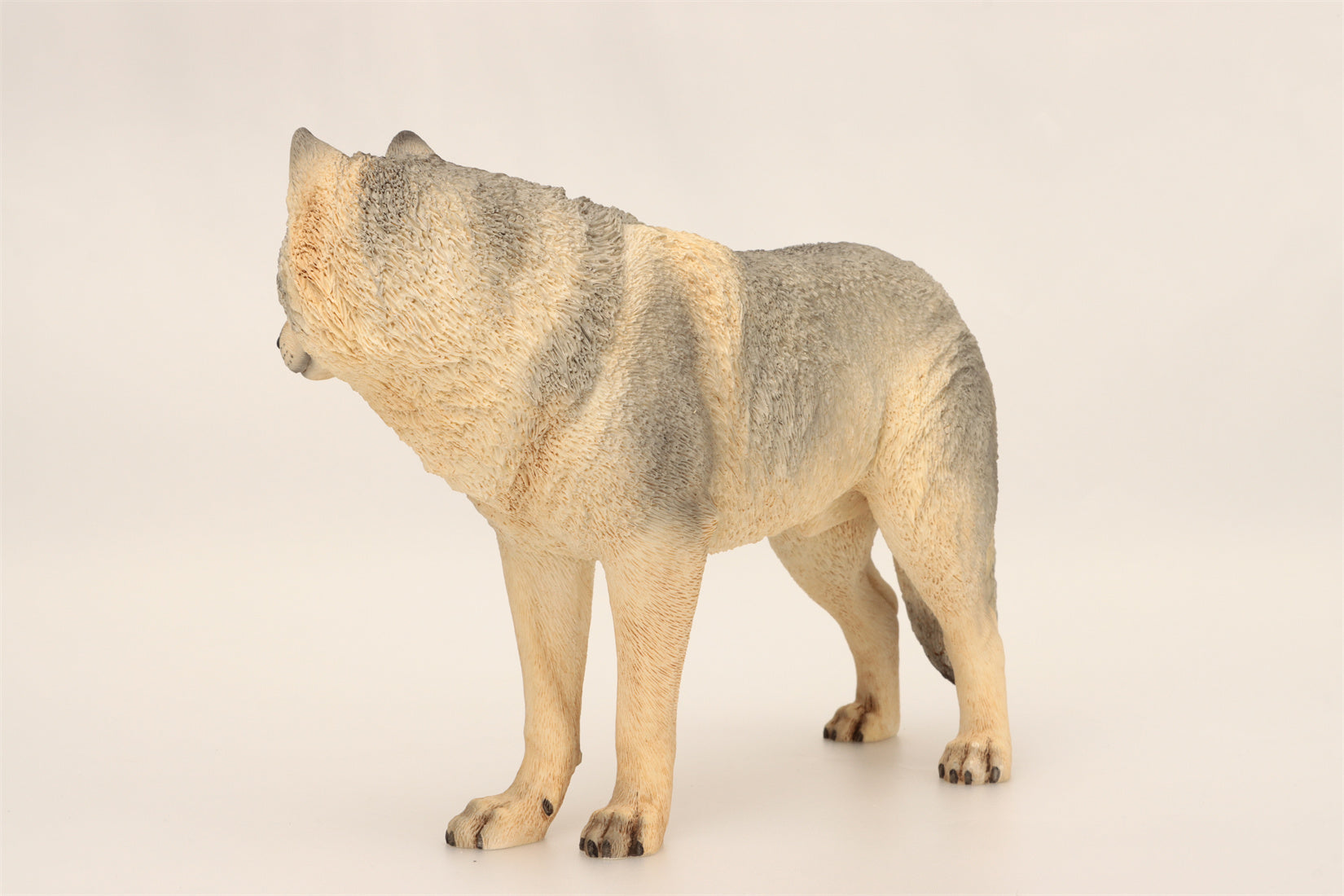 1/6 Steppe Wolf Figure