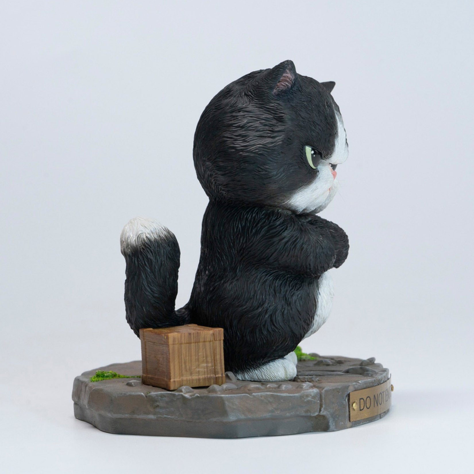 JXK Studio Bengbeng Baba Cat Figurine Ornament