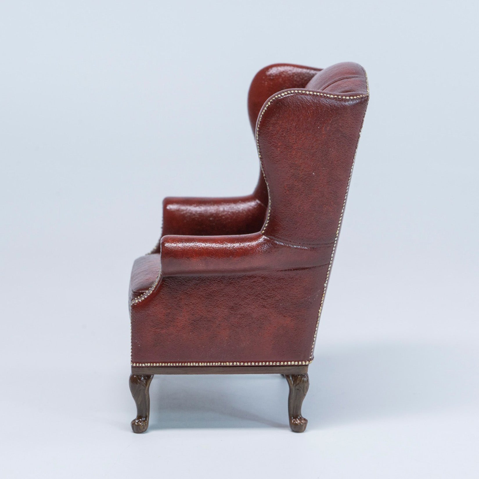 MMMTOYS Studio 1:12 Scale British Vintage Red Sofa Figurine