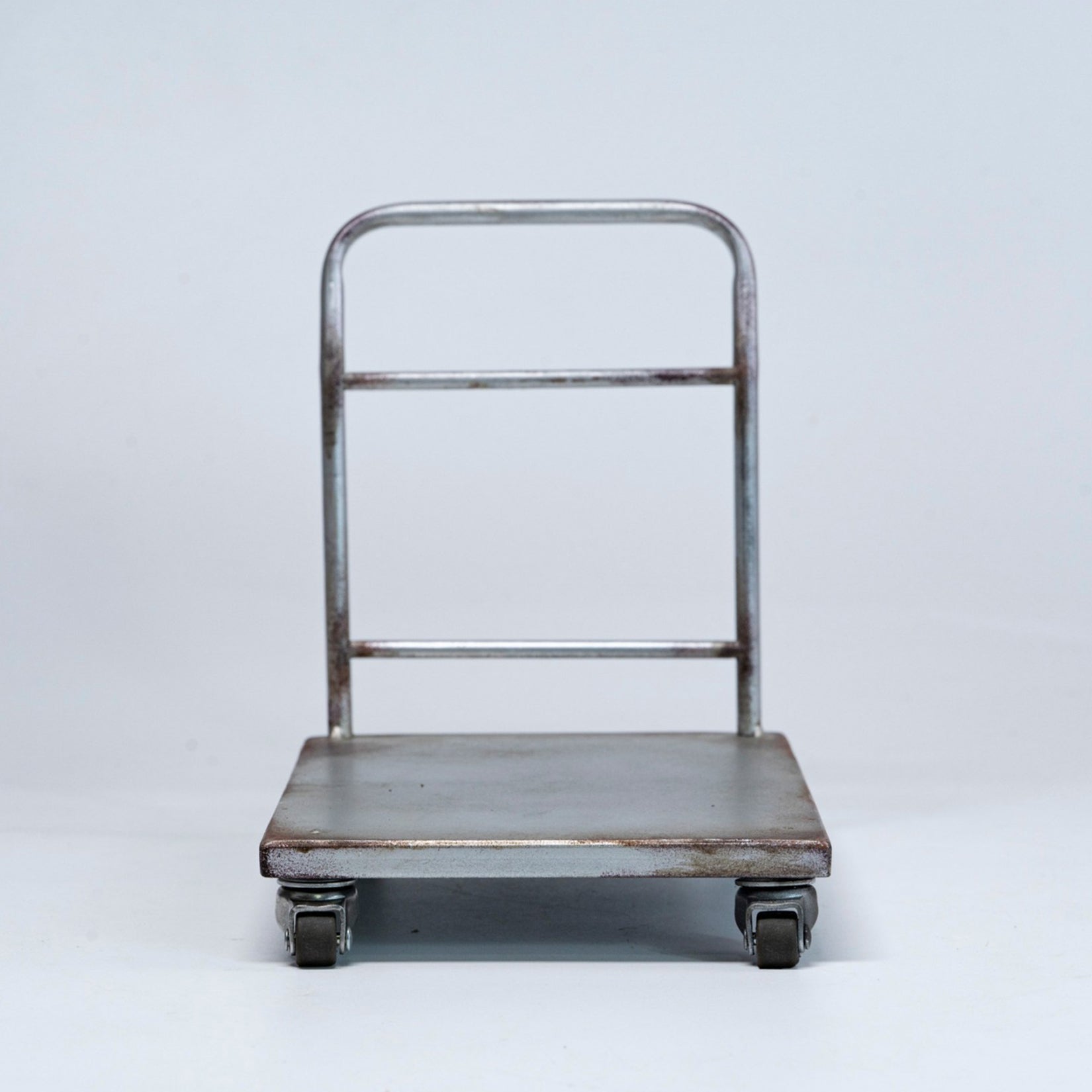 MMMTOYS Studio 1:6 Scale Flatbed Trolley Figurine