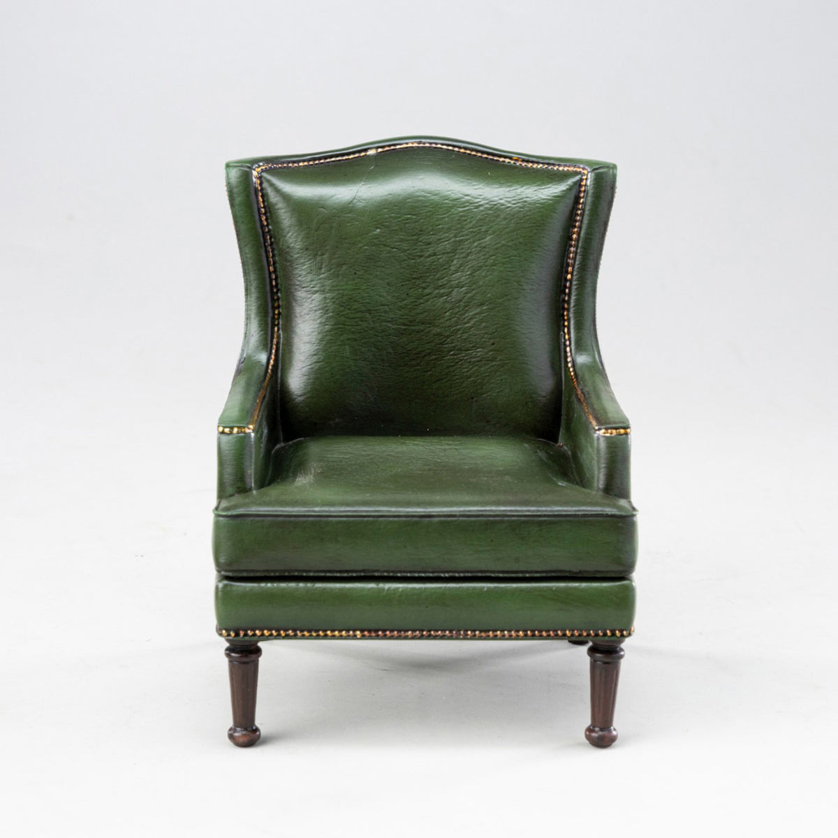 MMMTOYS Studio 1:12 Scale Dark Green Club Armchair Model