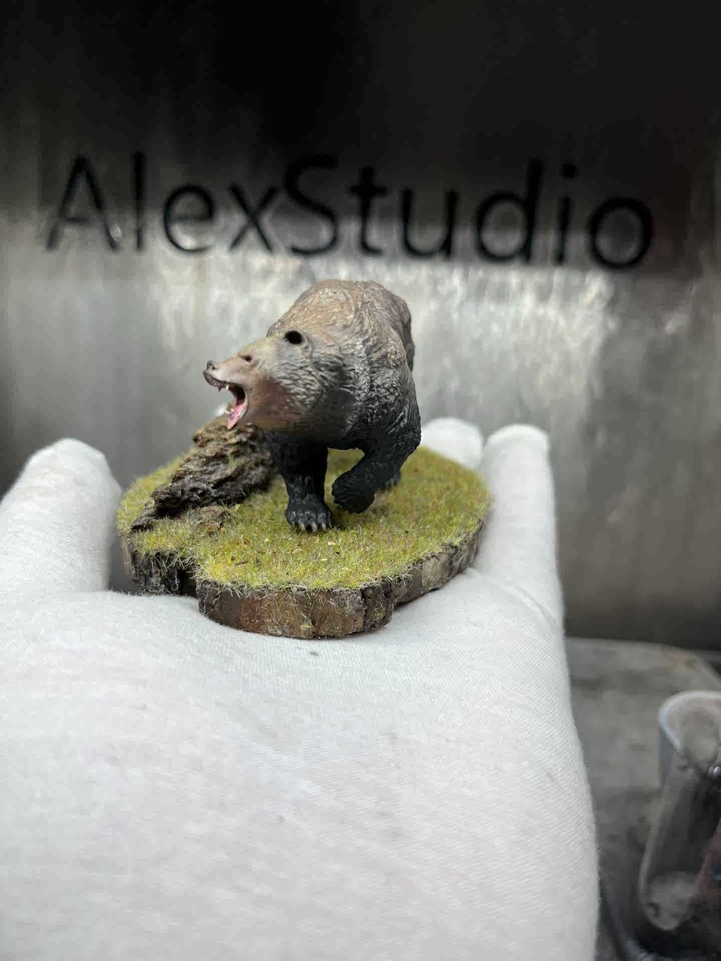 Alex Studio Brown Bear Model