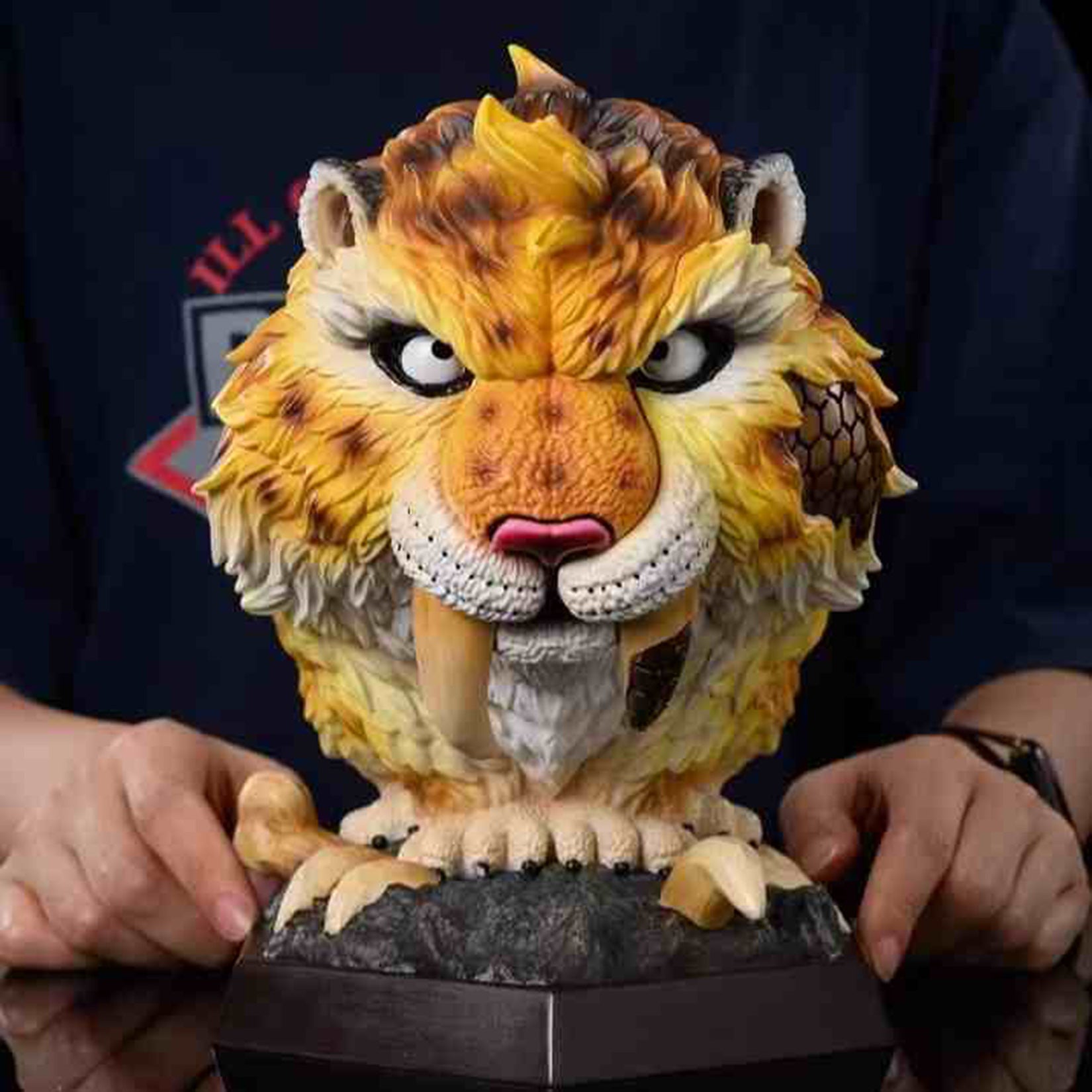 KONG SPECIES STUDIO Limited Saber-toothed Tiger