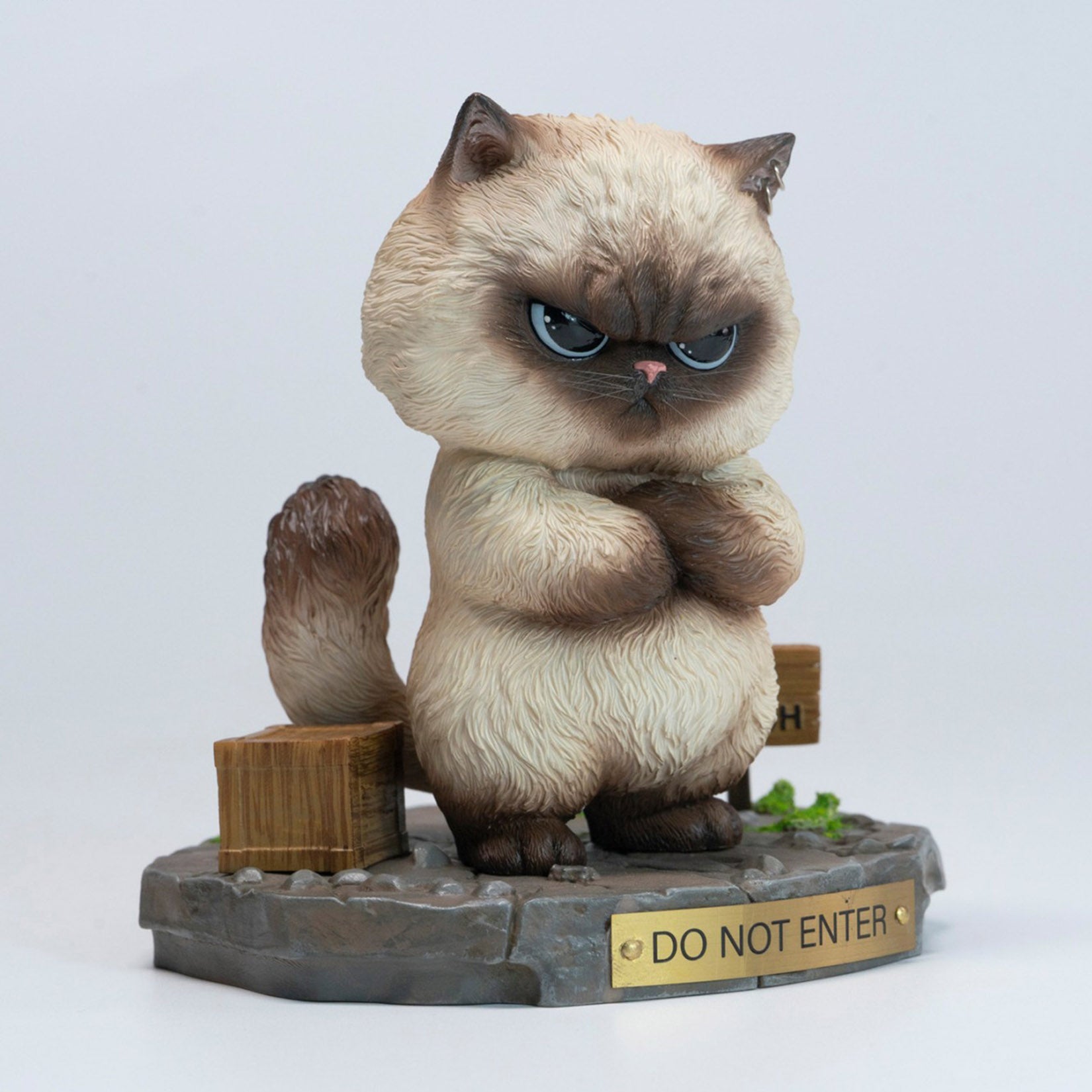 JXK Studio Bengbeng Baba Cat Figurine Ornament