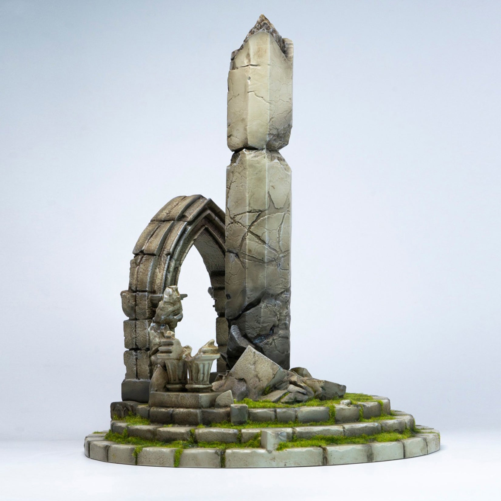 MMMTOYS 1:12 Scale Ruined Pillar Ruins Model