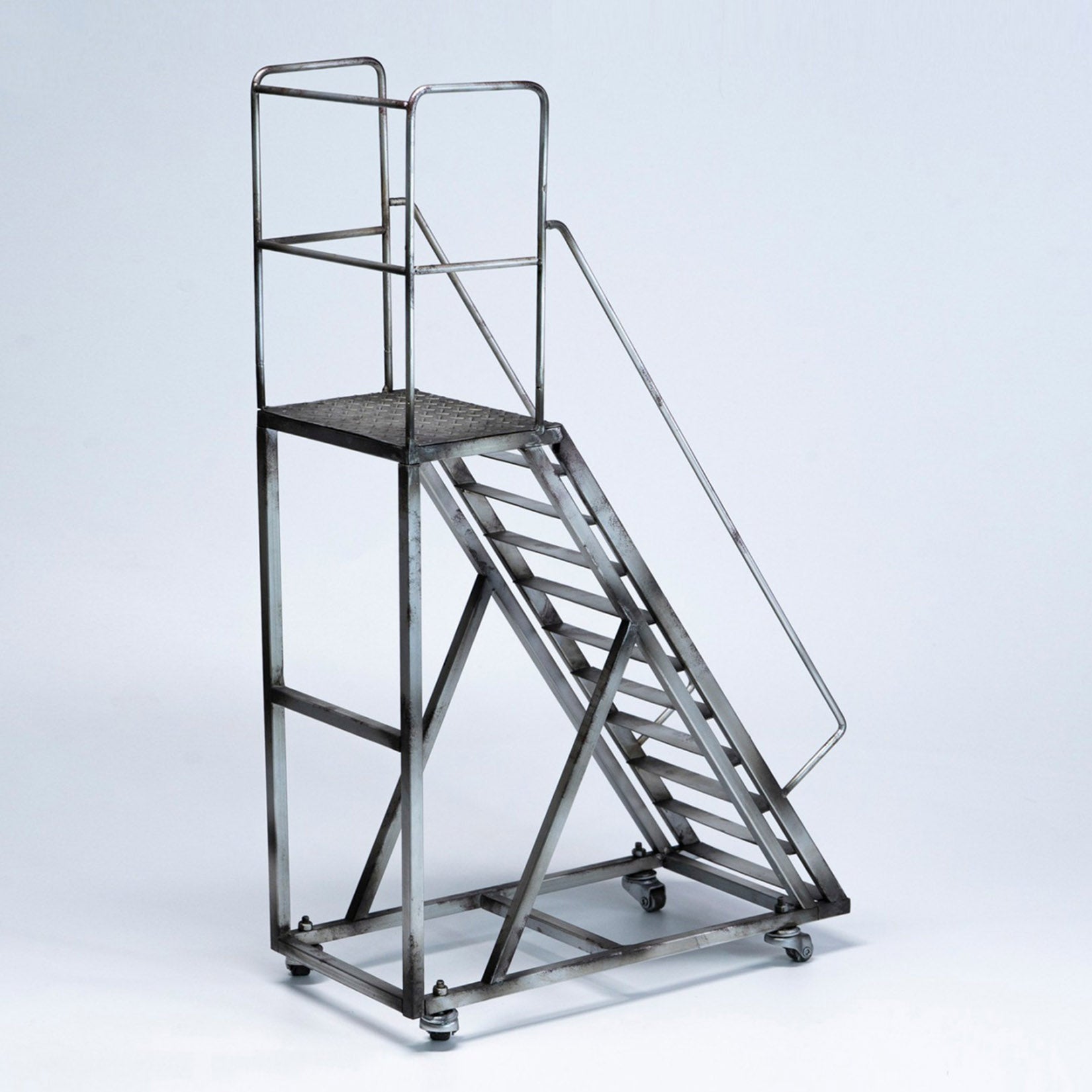 MMMTOYS 1:6 Scale Mobile Work Platform Ladder Model