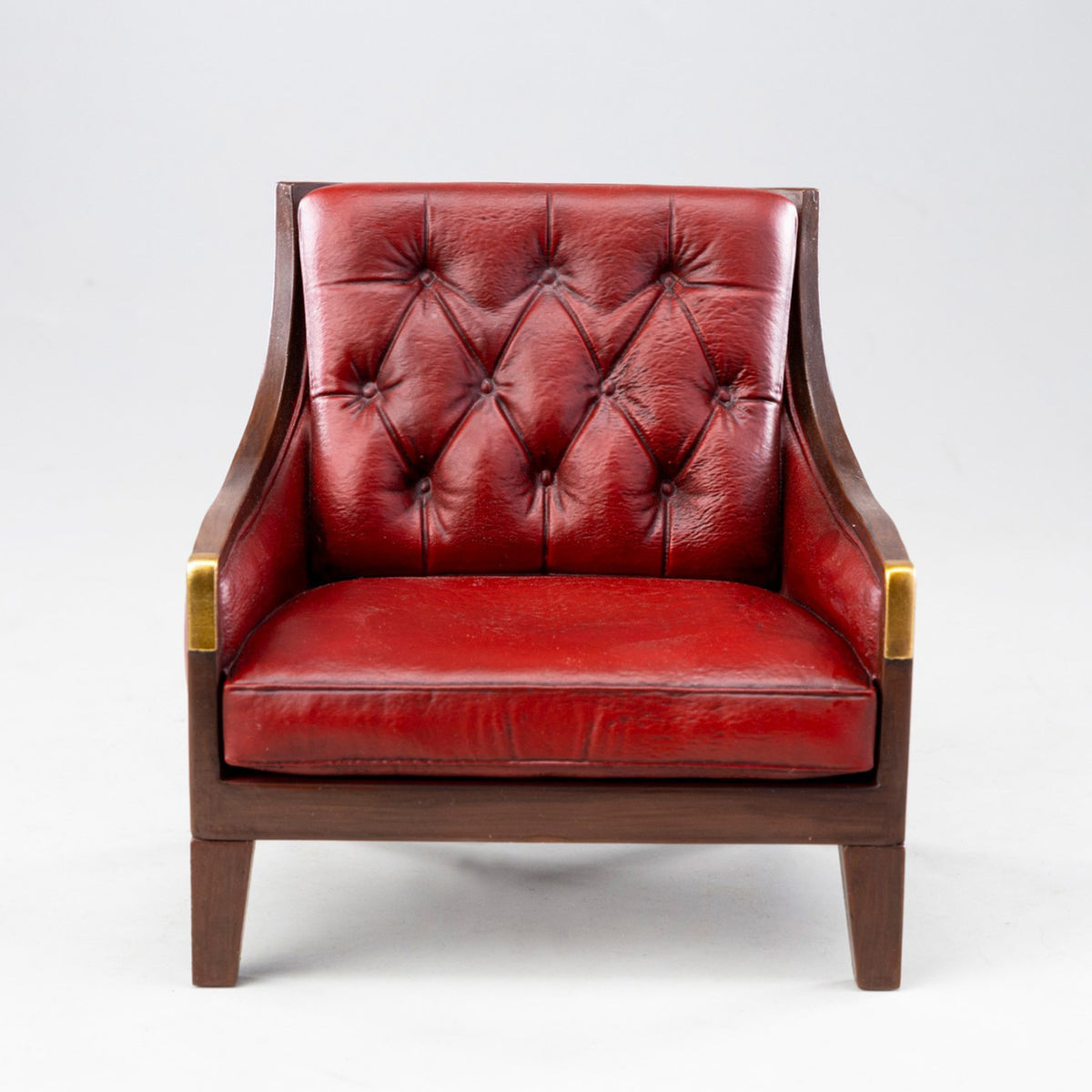 MMMTOYS Studio 1:12 Scale Red Chesterfield Armchair Model