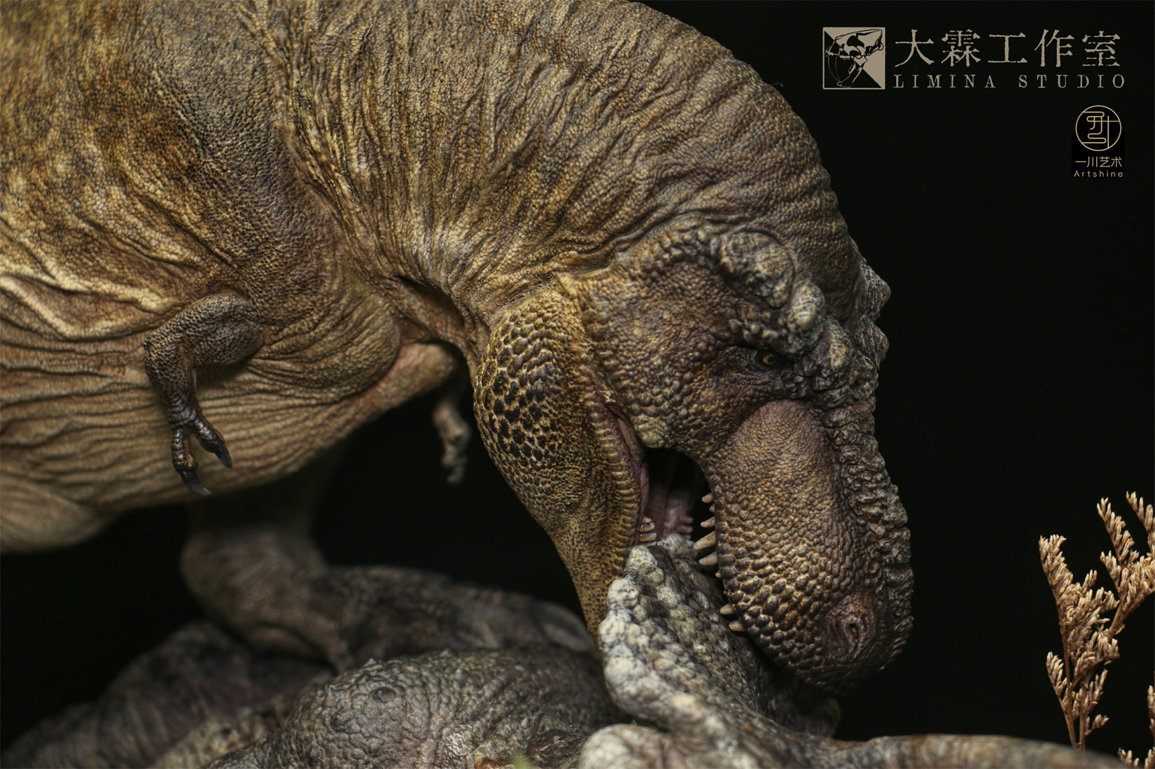 Ashine Alliance X Cristian Lopez Wankel Rex Scene Statue