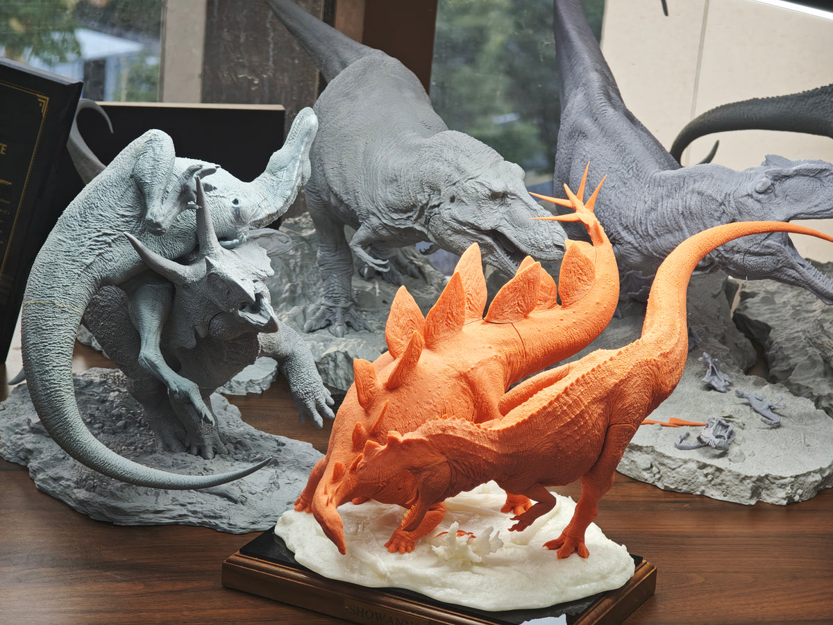SHOWANNA 1/15 Scale Ceratosaurus VS Stegosaurus Model