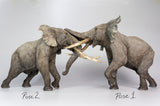 De CLAY Studio African Elephant battling bulls Statue