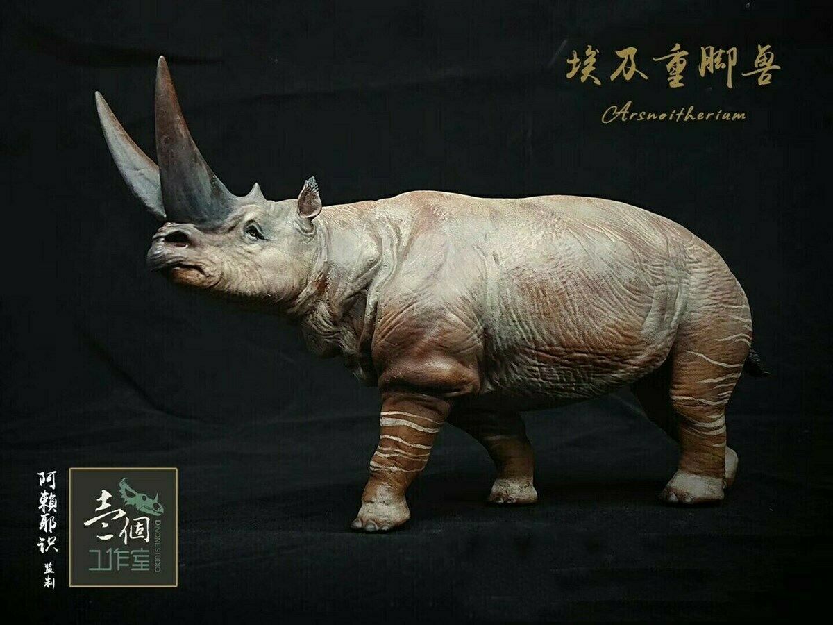 1/20 Arsnoitherium Statue