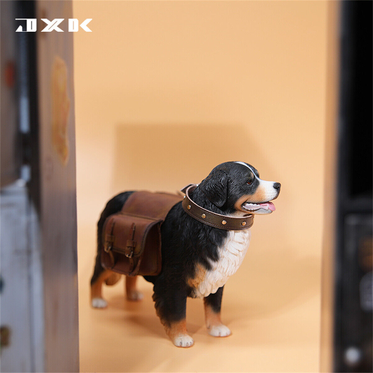 JXK 1/6 Bernese Mountain Dog Model