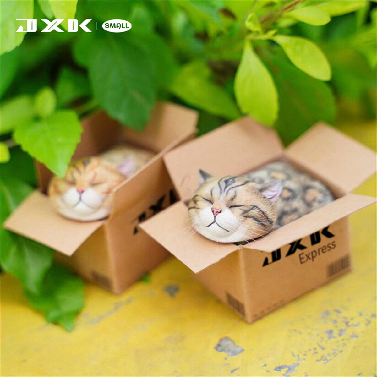 JXK The Cat In The Delivery Box Model