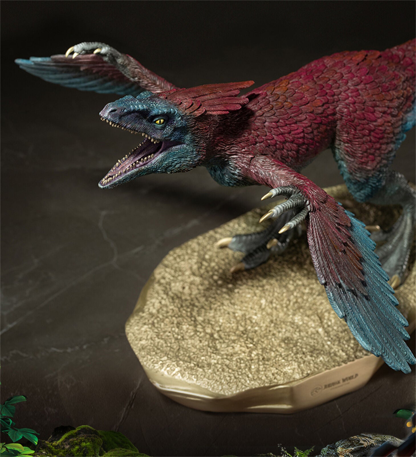 TONGSHIFU 1/5 Pyroraptor Olympius Model