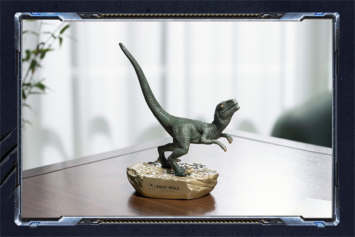 TONGSHIFU 1/20 Baby Velociraptor Model