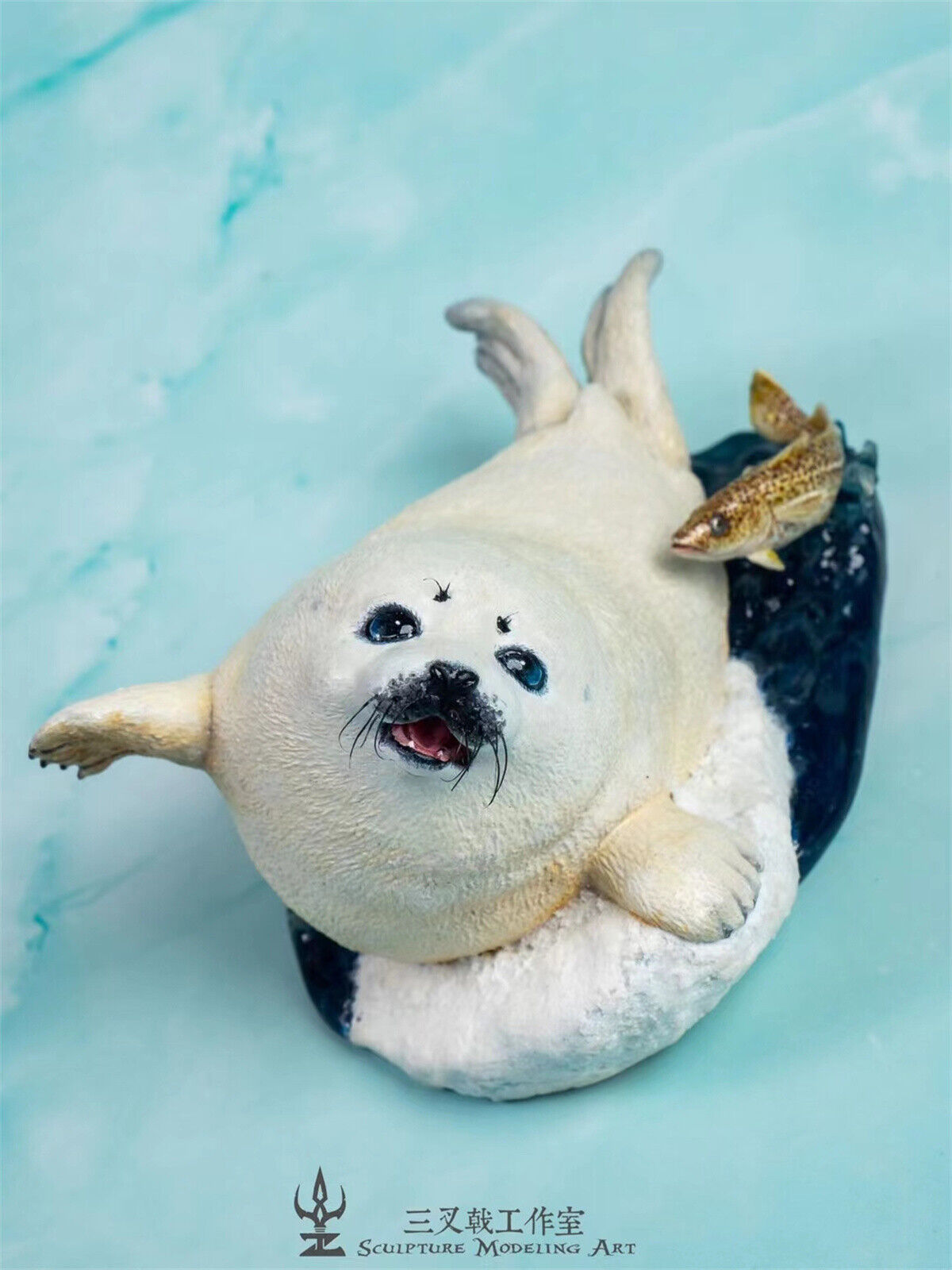 Seal Play With Gadus Model