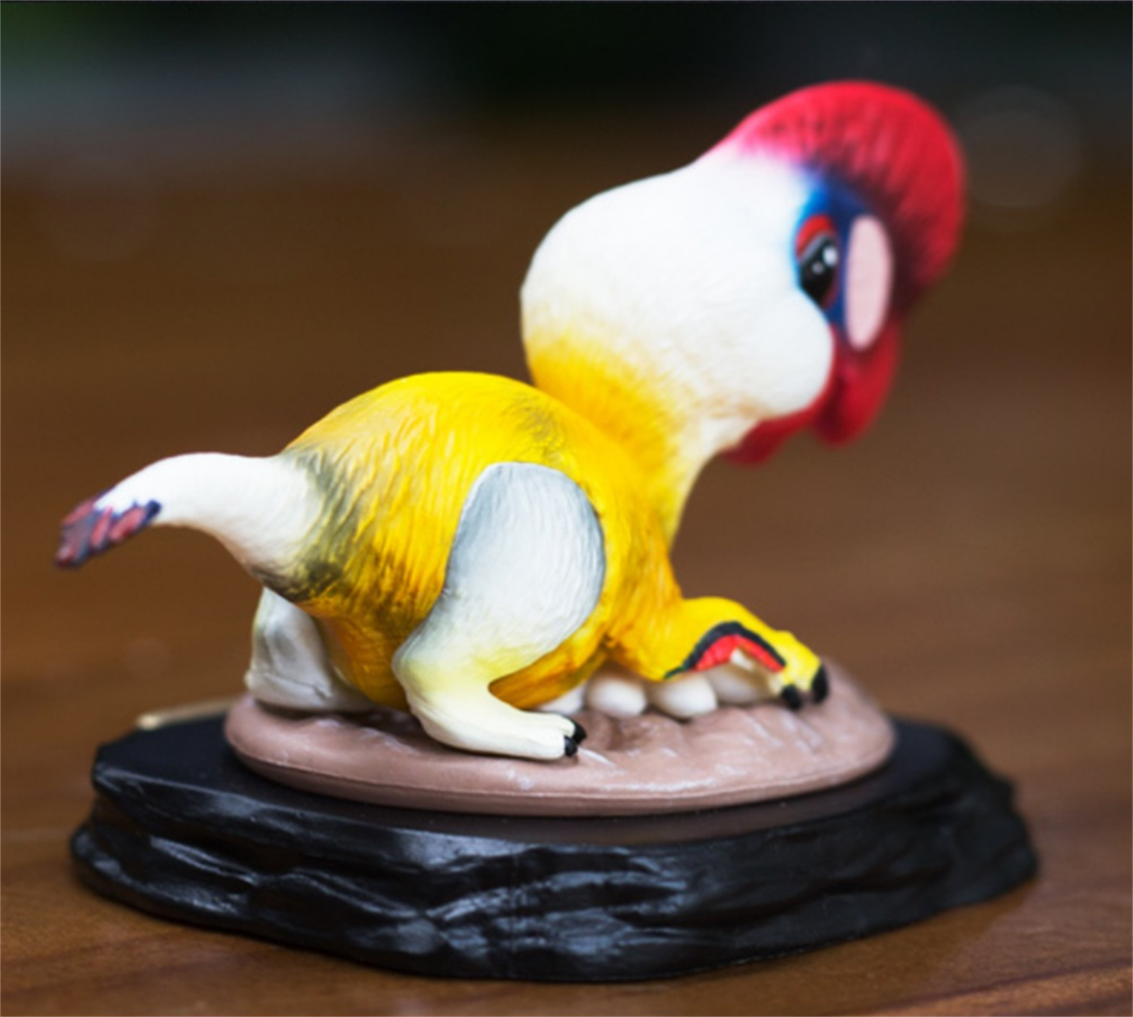 Animal Planet Oviraptor Model