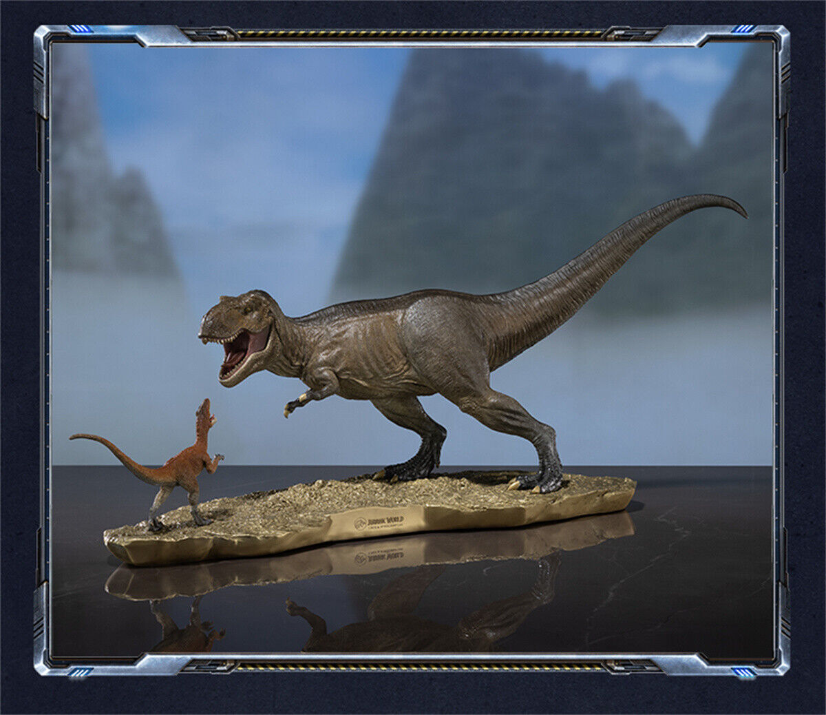 TONGSHIFU 1/20 T-Rex VS Atrociraptor Model