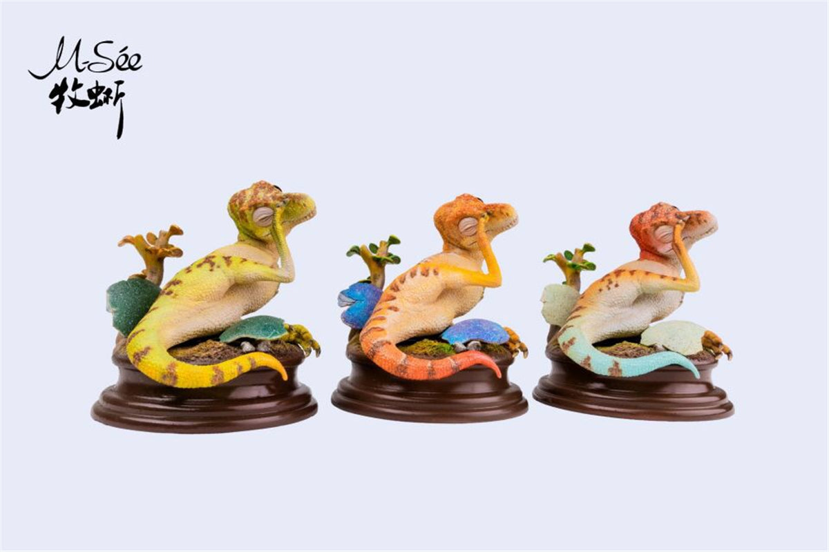 MuSee Tyrannosaurus Rex Baby Scene Dinosaur GK Statue