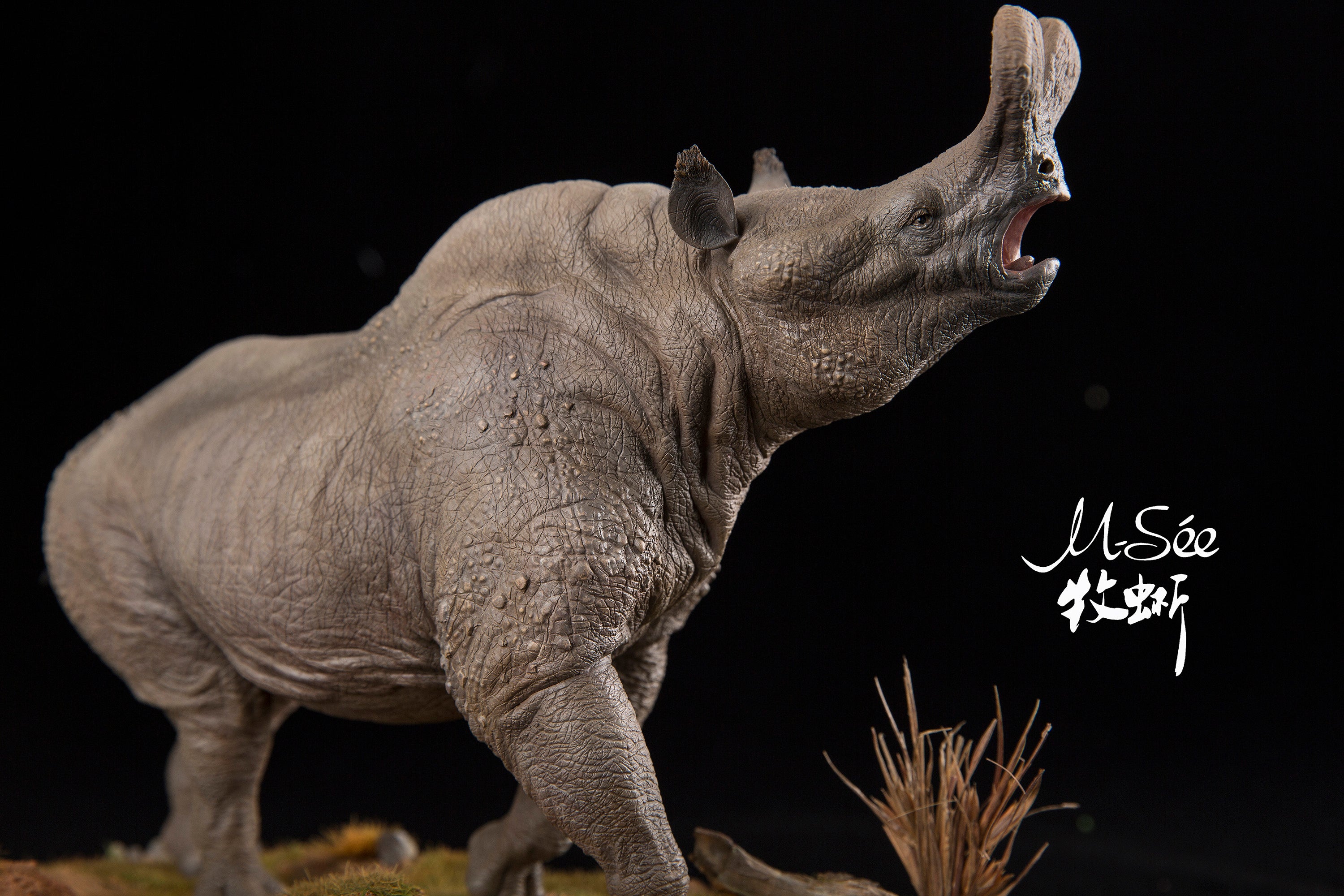 MuSee Brontotherium Titanotheriidae Palaeotherium GK Statue