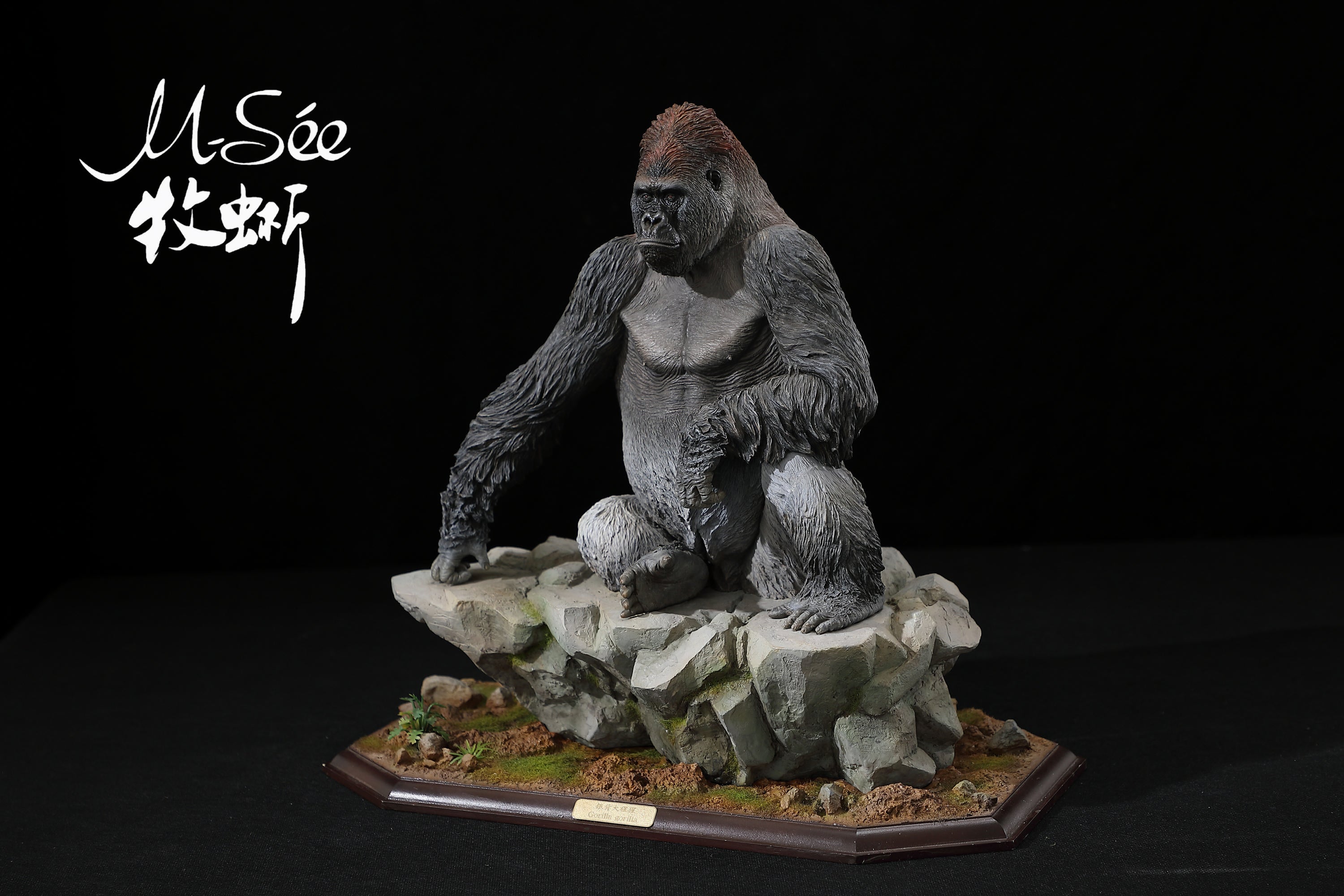 MuSee 1/6 Male Silverback Gorilla Scene Statue
