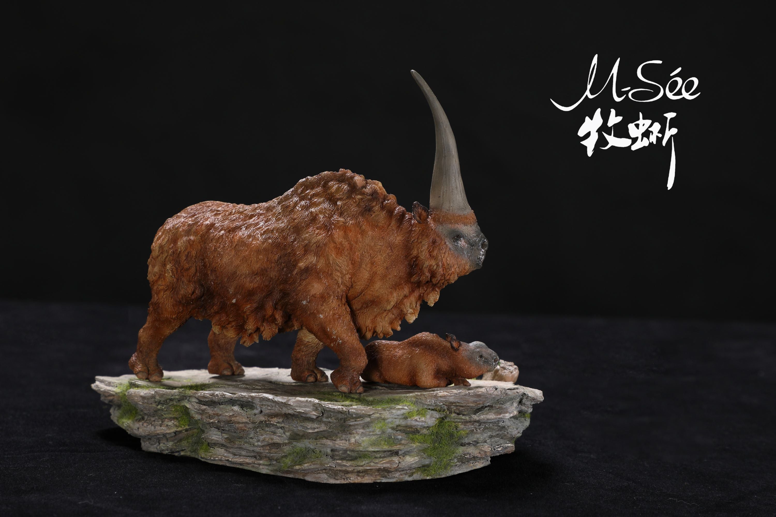 MuSee 1/35 Elasmotherium Family Scene Statue