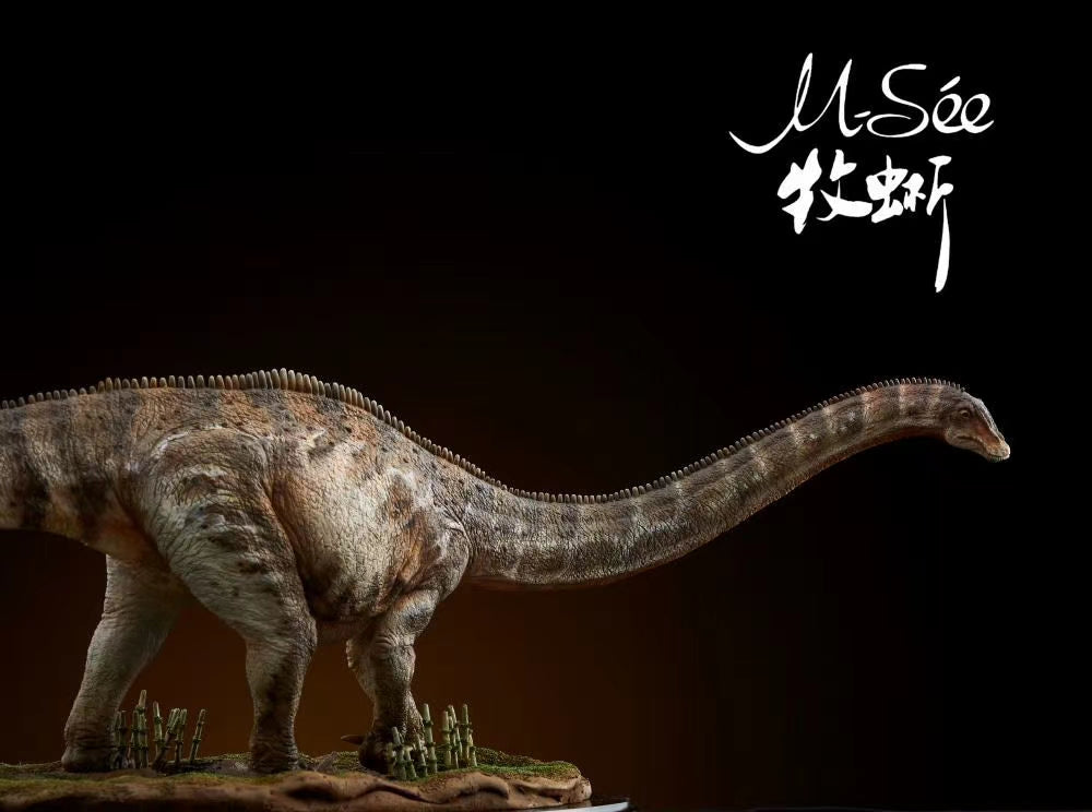 MuSee Studio 1/35 Diplodocus carnegiei Scene Statue