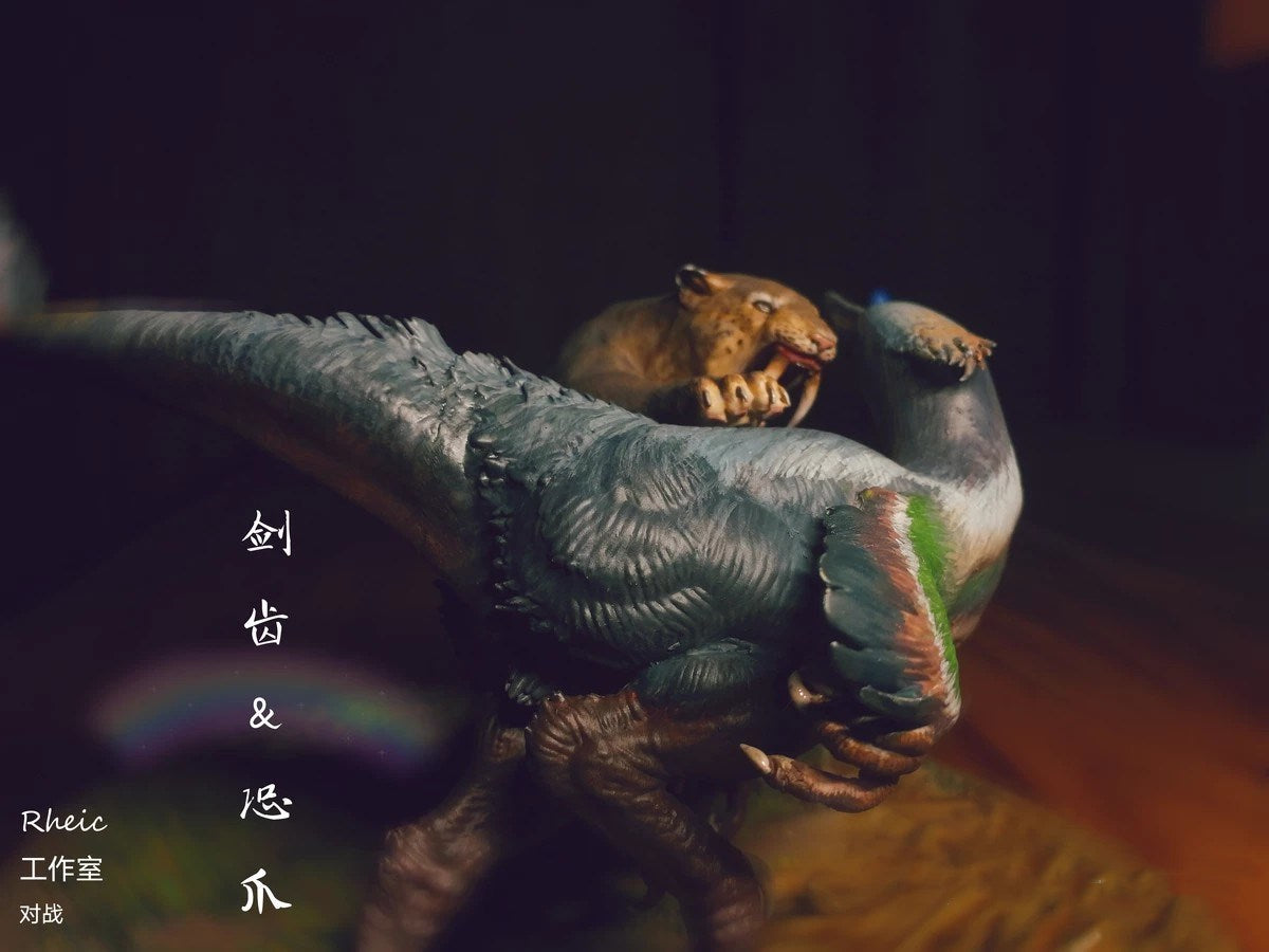 Rheic Machairodus VS Deinonychus Model