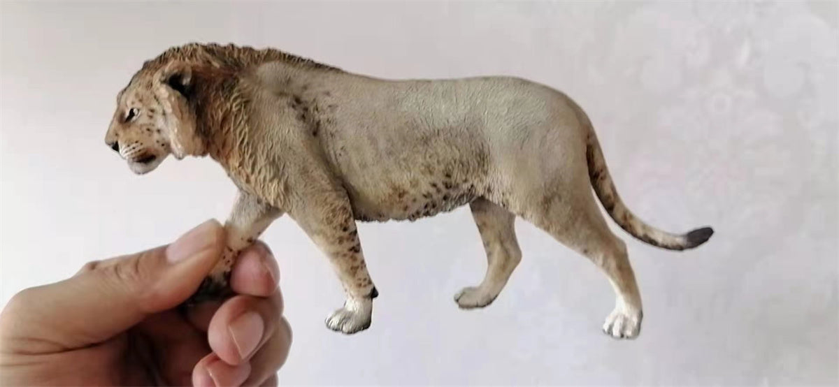 Panthera Leo Atrox Statue