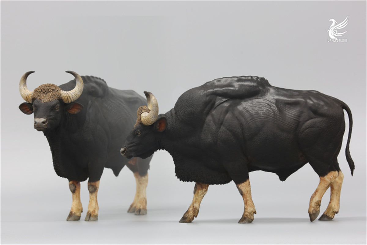 Dafei Bos Frontalis Scene Statue