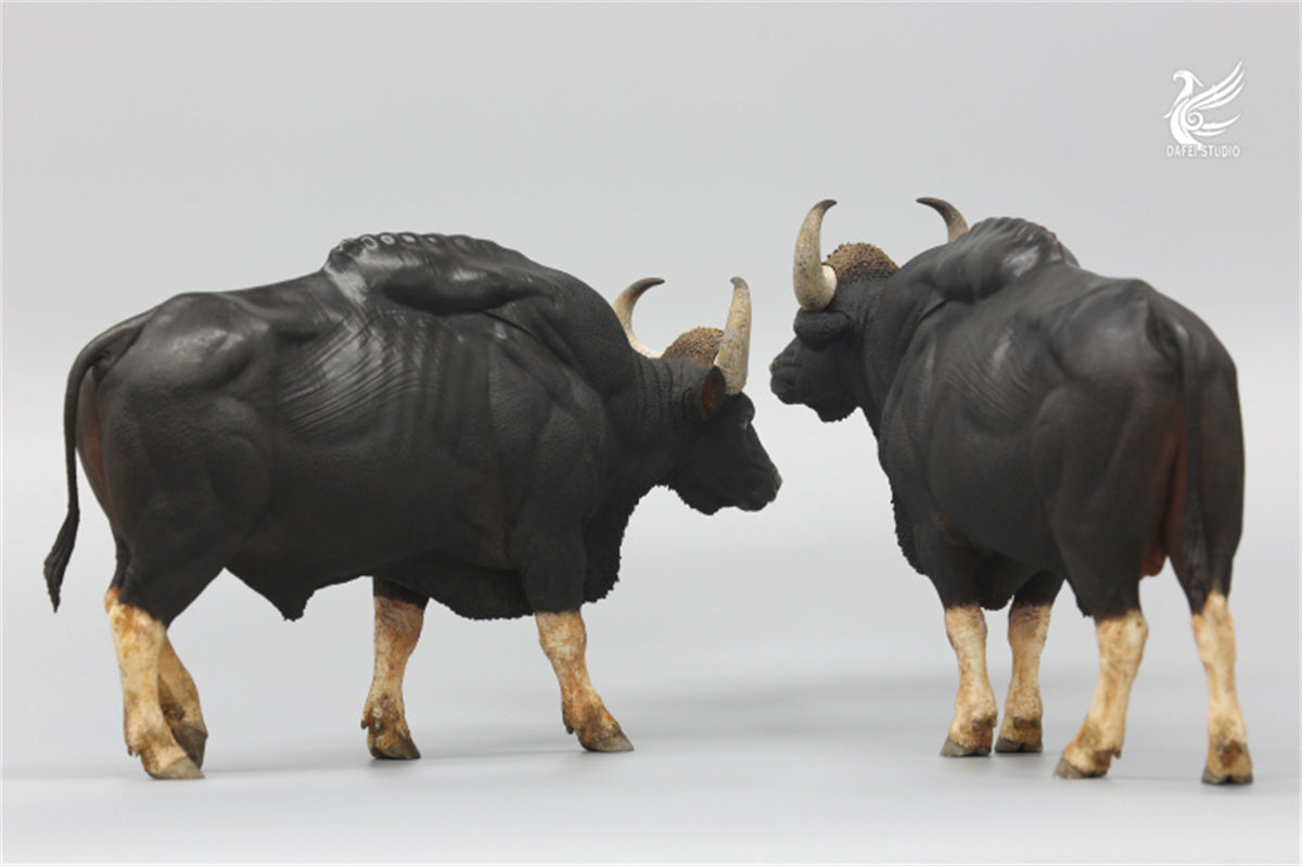 Dafei Bos Frontalis Scene Statue