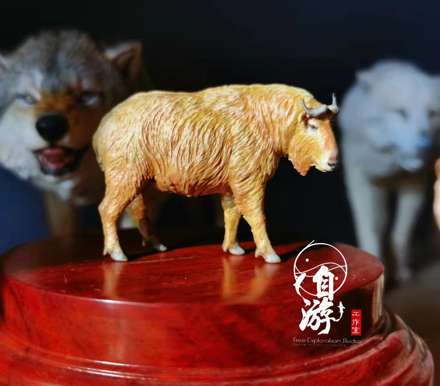 Budarcas taxicolor Sichuan Takin Model Kit