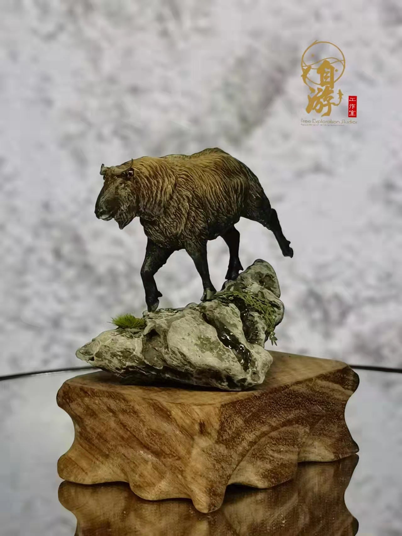 Budarcas taxicolor Sichuan Takin Model Kit