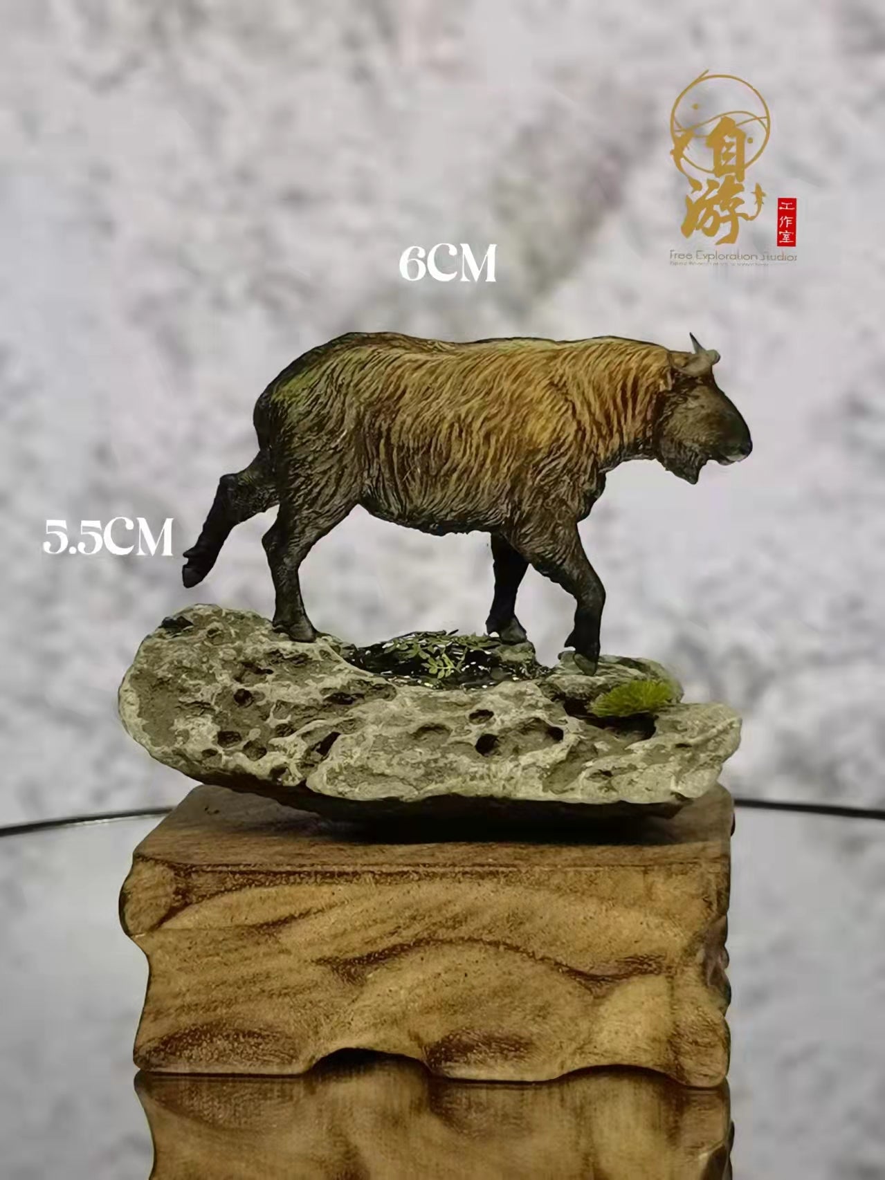 Budarcas taxicolor Sichuan Takin Model Kit