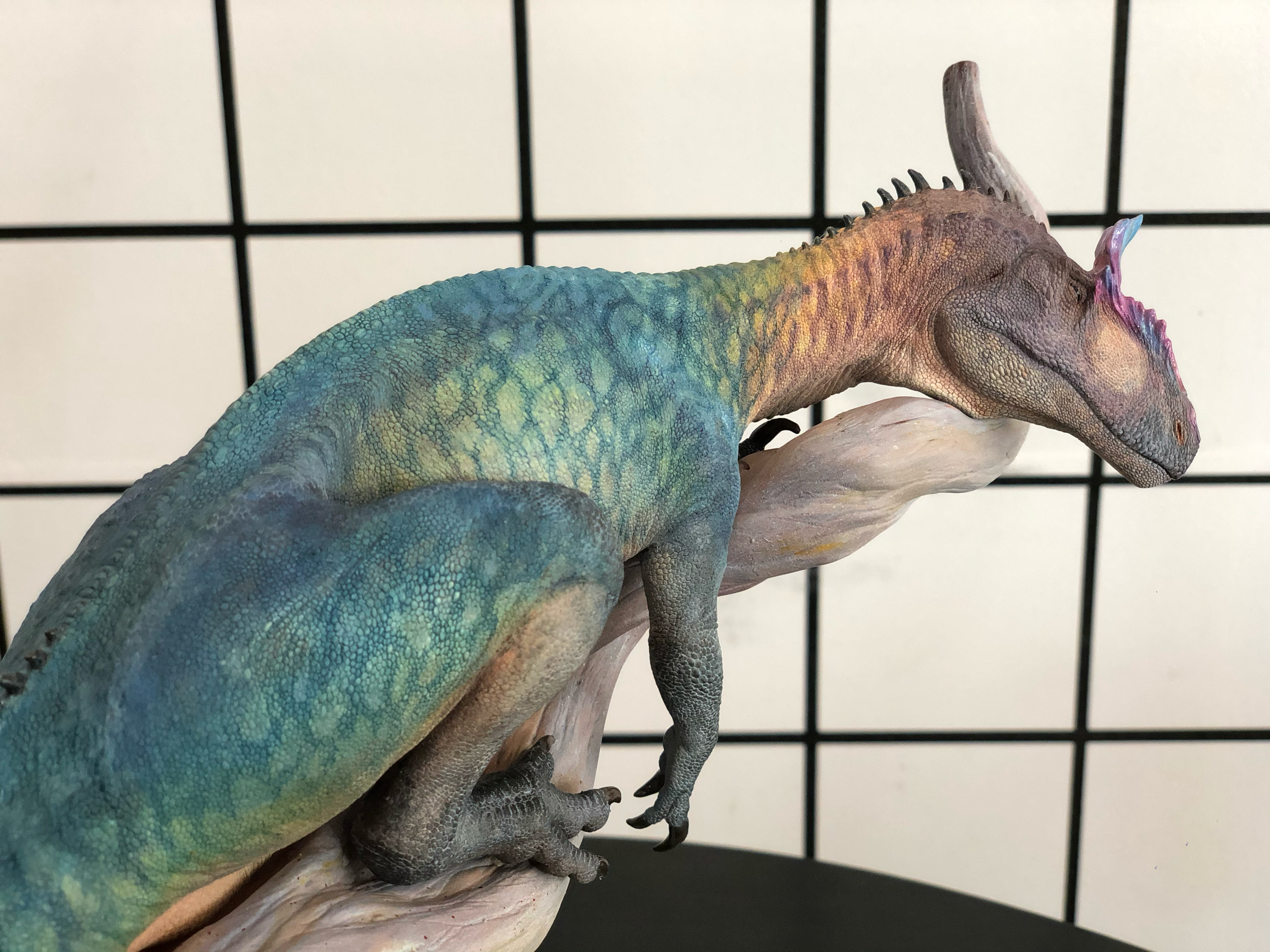 LINGHU ART STUDIO Cryolophosaurus Scene Model