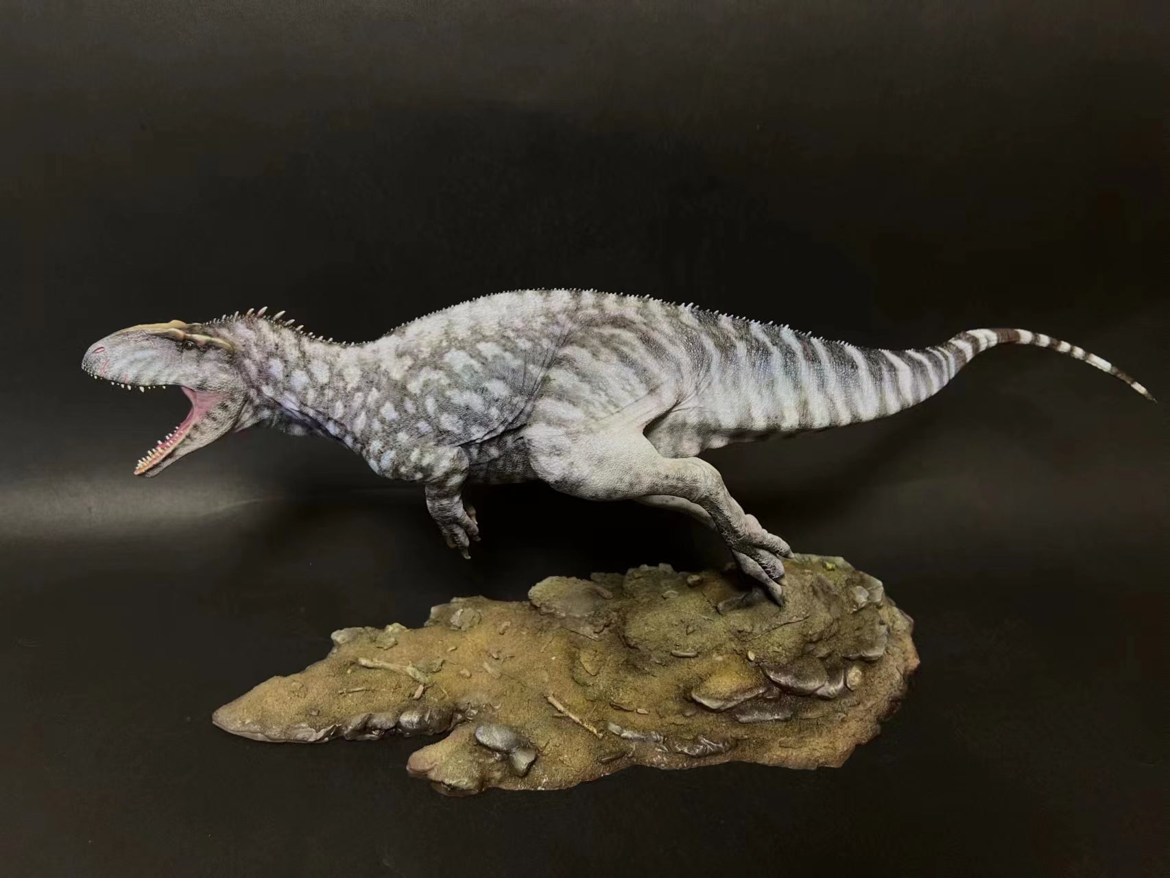 MK Studio 1:20 Scale Sinraptor Couple Scene Statue