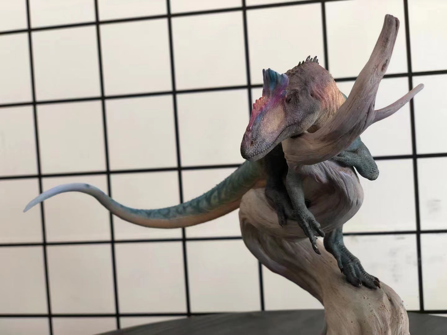 LINGHU ART STUDIO Cryolophosaurus Scene Model