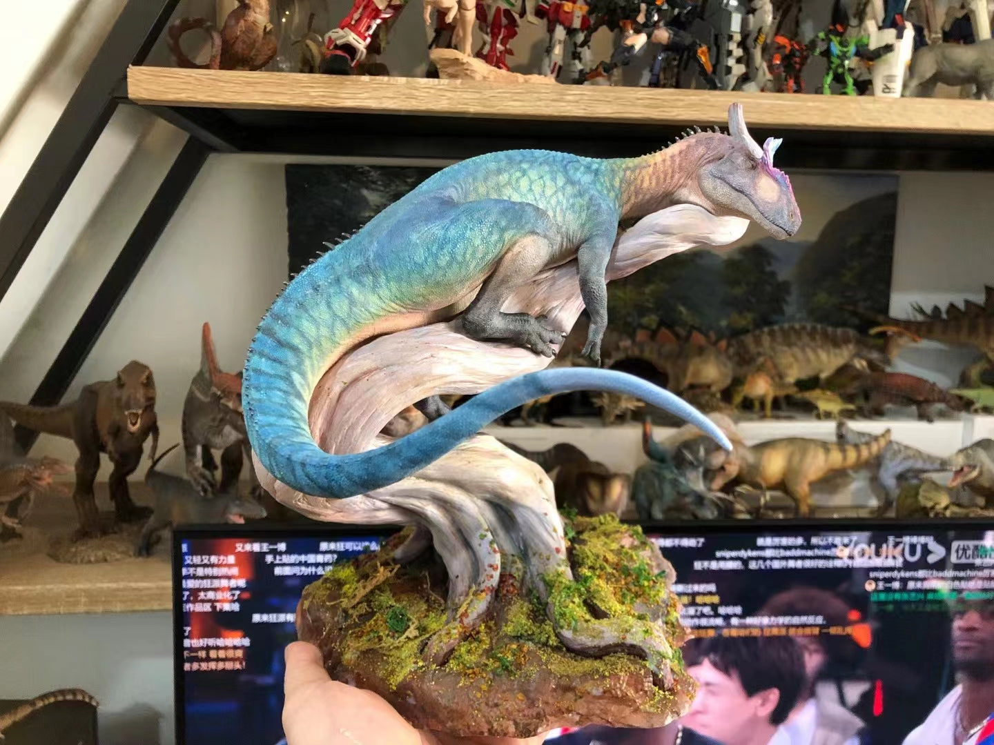LINGHU ART STUDIO Cryolophosaurus Scene Model