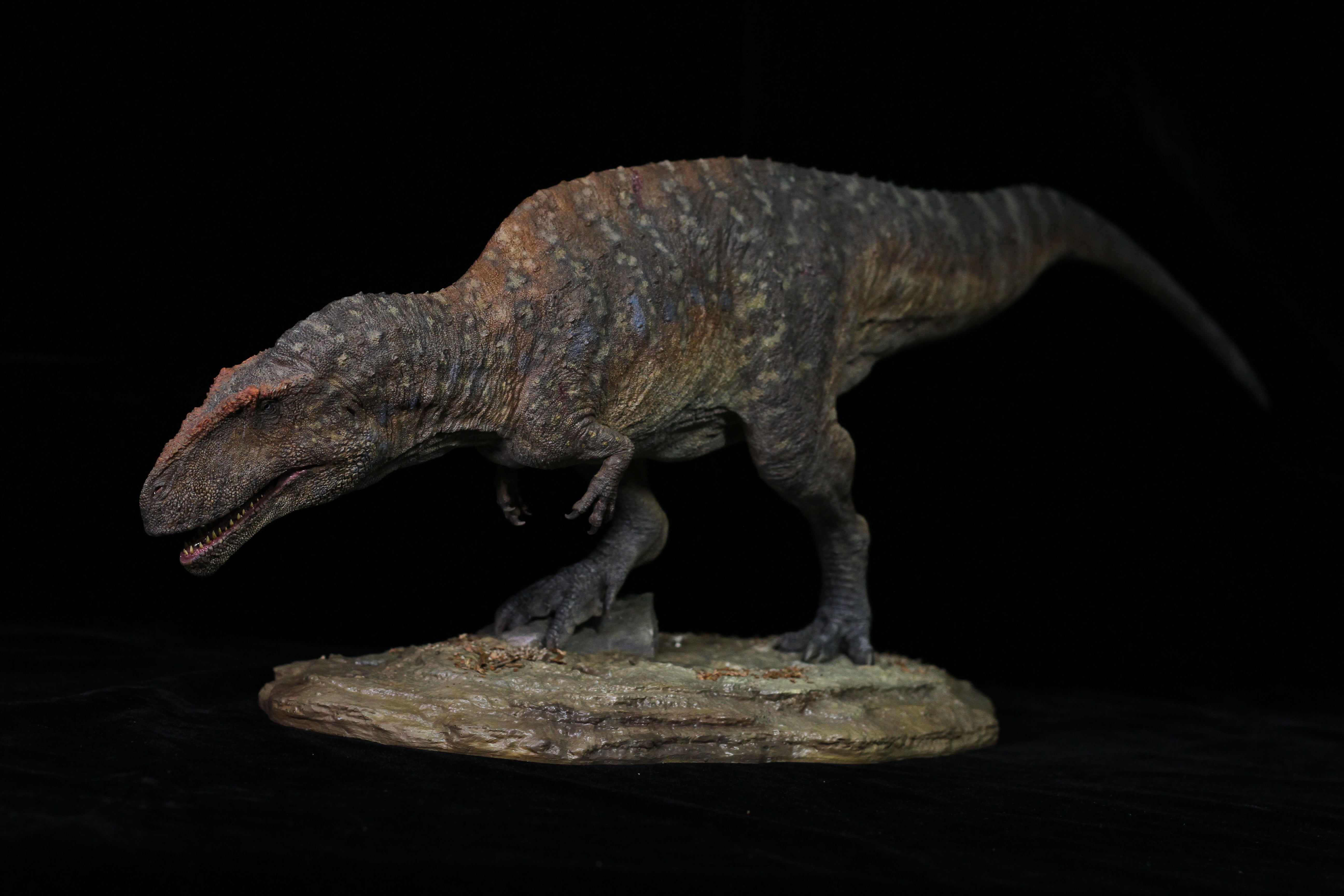 SHOWANNA 1/18 SCALE MAPUSAURUS SCENE STATUE