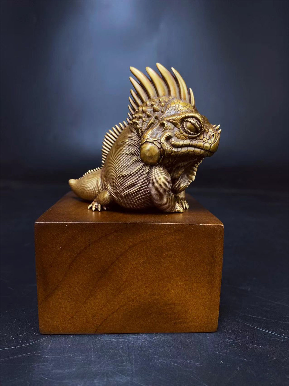 Common Green Iguana Limited Brass Model